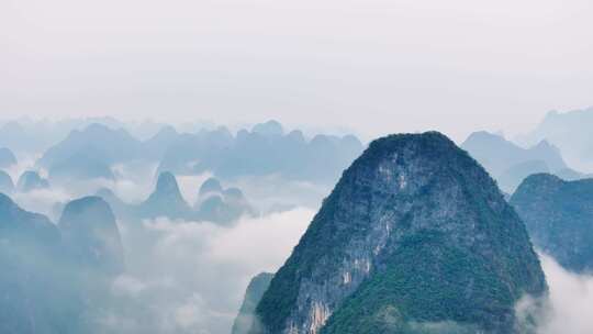 桂林山水鸟瞰图大气宏伟群山云海云雾日出