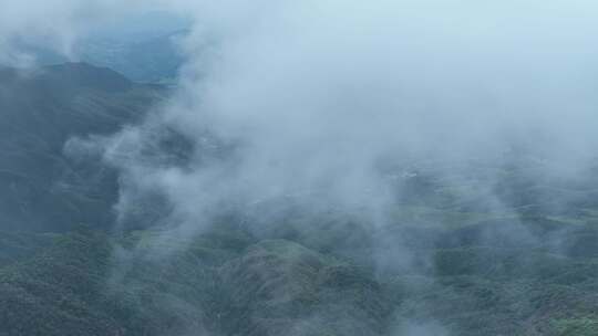 大气山峰森林航拍山川云海山脉壮丽山河风光