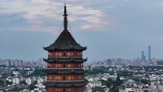 苏州古城报恩寺北寺塔景区夜景（航拍运镜）