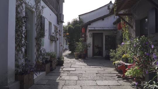 杭州旅游城市古街古典房屋阳光闪烁