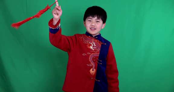 中国小男孩恭贺新年拜年慢镜绿幕抠像