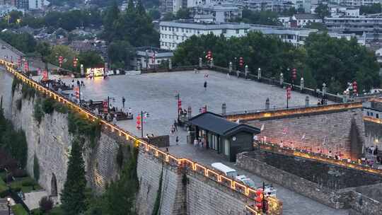 航拍南京外城门楼夜景行人广场古建筑