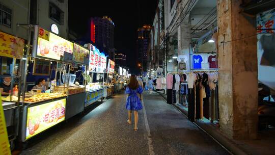 广西南宁中山路美食街夜市烧烤摊夜生活街景视频素材模板下载