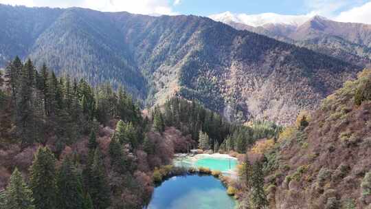 秋天的四川阿坝神仙池景区