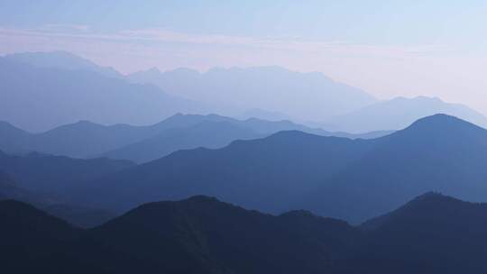 大山绿色树林森林雨林航拍