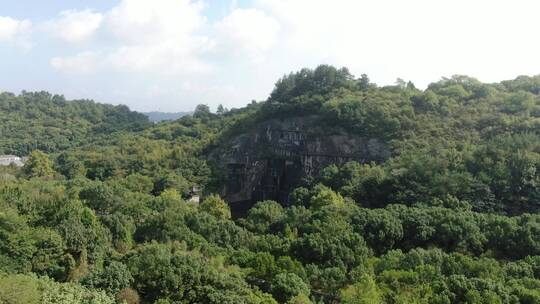 航拍绍兴新昌大佛寺内自然景观