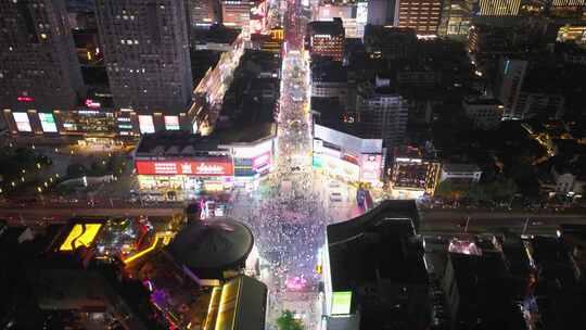 长沙黄兴路步行街夜景人流航拍