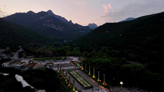 航拍泰山天外村