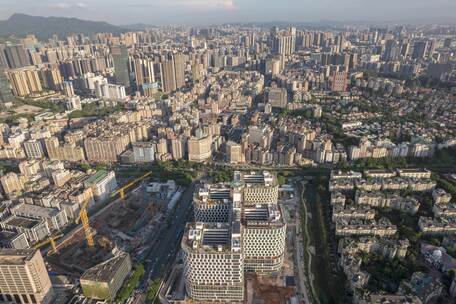 深圳龙华发展建设城市航拍医院停机坪俯拍