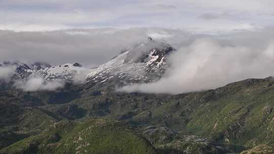 来古冰川风景区清晨航拍