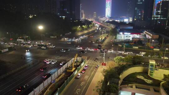 航拍济南奥体中心经十路交通夜景