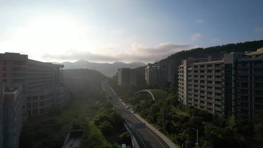 航拍清晨日出时分的威海孙家疃雨润城公寓楼