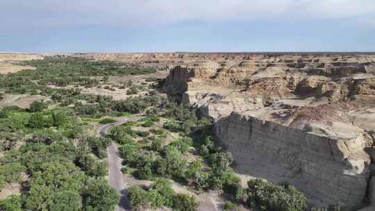 新疆克拉玛依白杨河大峡谷景区航拍自然风光