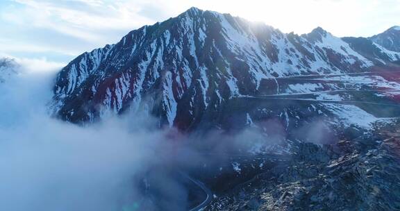 美丽自然景观四川巴郎山雪山航拍延时风景