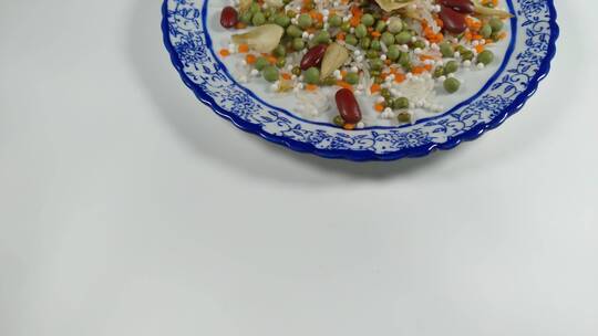 白底滑轨食品绿豆粥视频素材模板下载