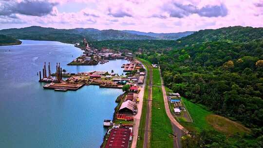 巴拿马河畔码头及周边风光航拍
