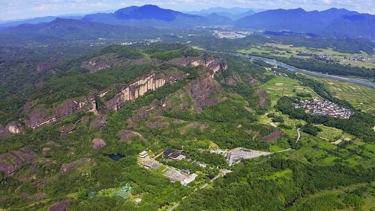 航拍龙虎山丹霞地貌