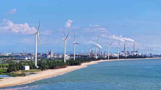 海南东方市鱼鳞洲海边的风车