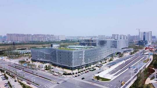 郑州市民活动中心 鸟瞰 白天4K视频视频素材模板下载
