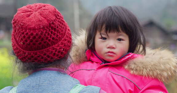 农村小孩老人