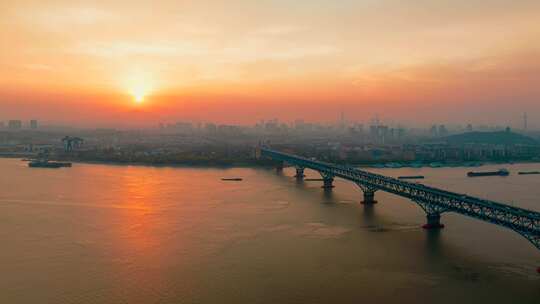 南京长江大桥日出晨曦航拍延时摄影