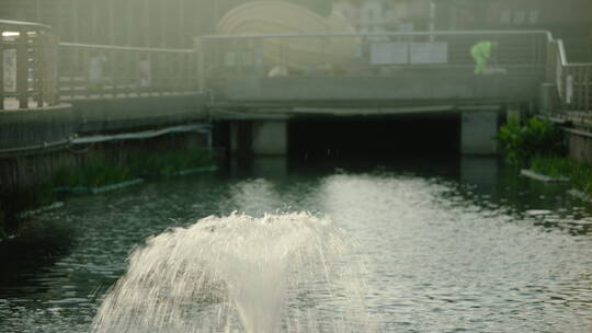 河水喷泉