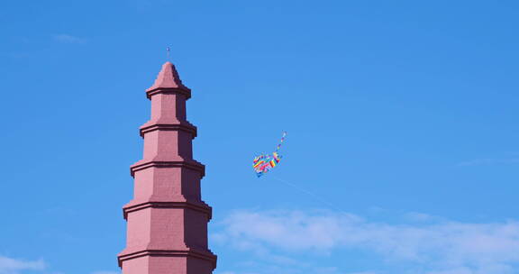 玉溪红塔公园的红塔和风筝