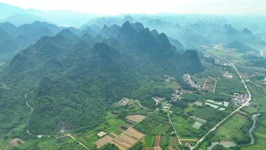 航拍南岭山脉大山高山山峰山脊岭南