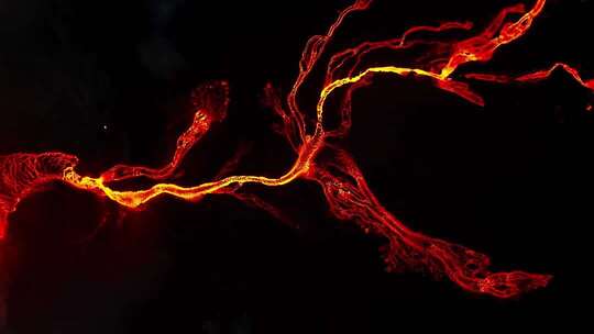 火山口翻滚流动的岩浆