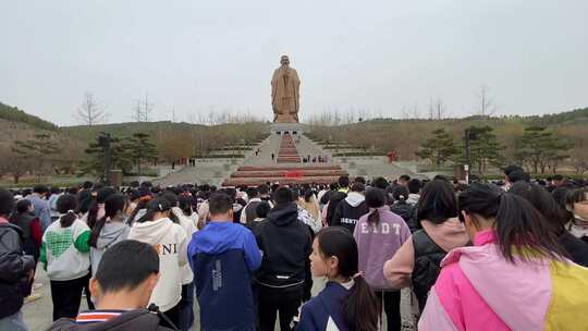 济宁尼山圣境，花仙子巡游表演