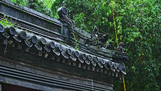 中国风寺庙古建筑下雨雨滴慢镜头