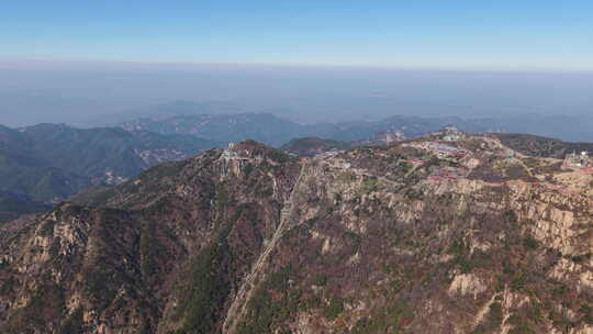 航拍泰安泰山山顶风景