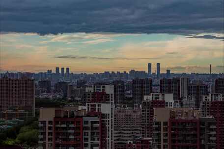 夏季天气云雨城市建筑沈阳天际线龙之梦