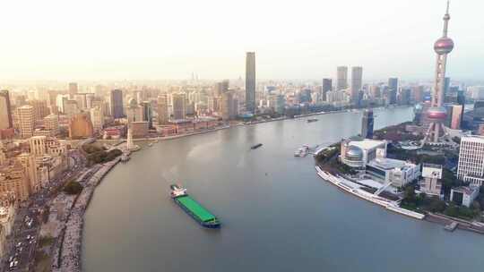 上海外滩陆家嘴东方明珠航拍