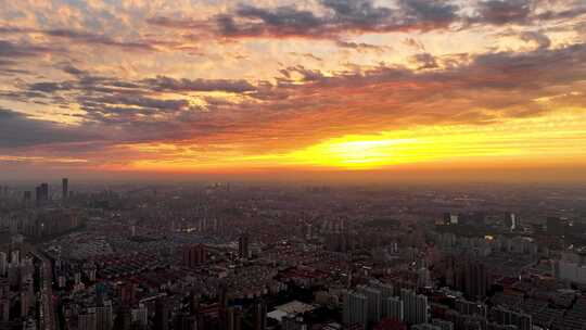鸟瞰上海城市夕阳