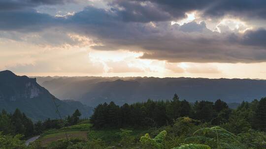 山区峡谷夕阳晚霞延时