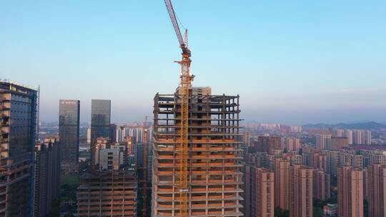 航拍杭州城市建设中的高楼