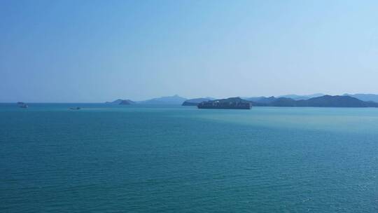 深港海湾海运货船出港海上运输A