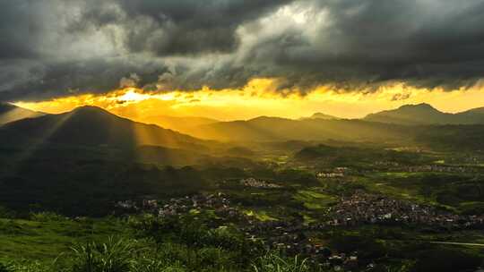 唯美 夕阳 飘动 云霞 日落夕阳延时