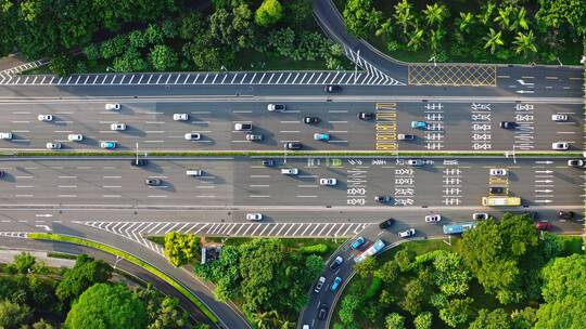 城市道路车流俯视航拍视频素材模板下载