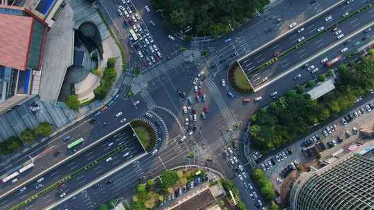 南宁民族大道万象城繁忙十字路口交通车流