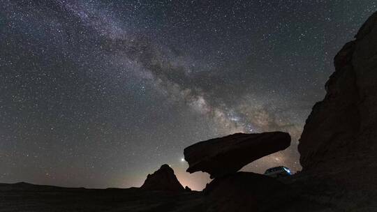 新疆大海道银河星空延时