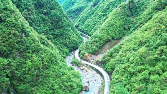 4K山谷基建道路河流航拍视频