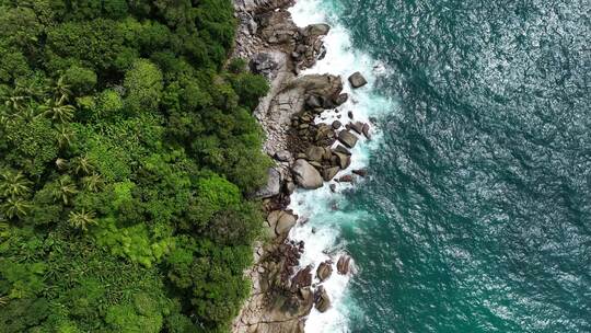 泰国普吉岛热带雨林海岸线自然风光航拍