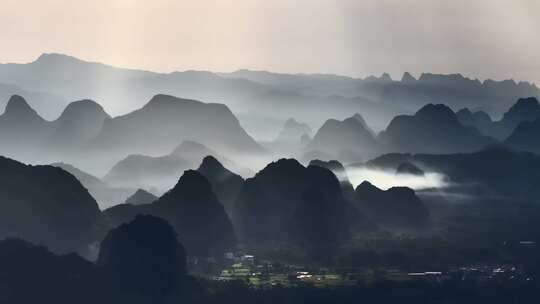 航拍广西桂林十万大山风光喀斯特地貌