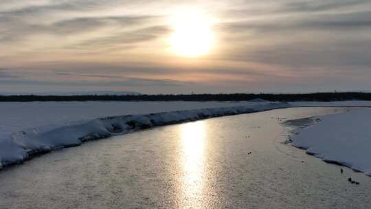 初春海拉尔河开河冰雪水面风景视频素材模板下载