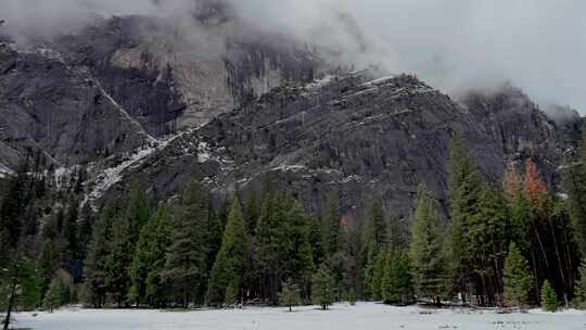 优胜美地，森林，山脉，雪