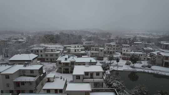 江西小镇农村冬季下雪高空航拍