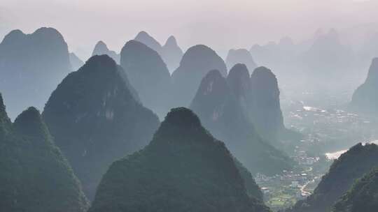 桂林山水喀斯特峰林