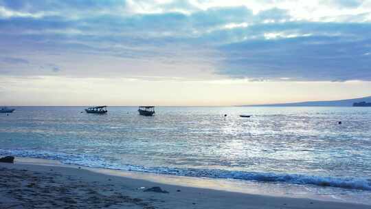 沙滩天堂海滩和蓝色大海